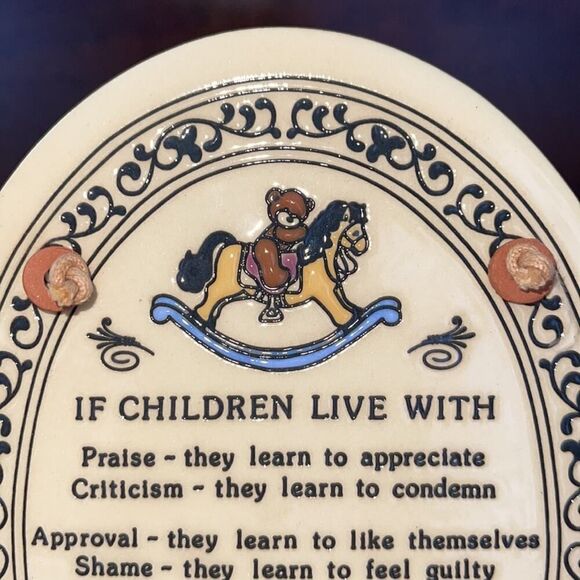 Handcrafted nursery pottery plaque NWOT - Picture 2 of 4